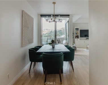 7250 Franklin - Photo Thumbnail 3