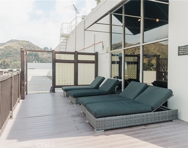 7250 Franklin - Photo Thumbnail 16