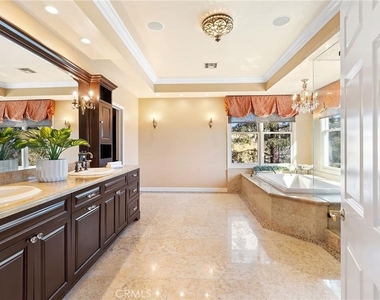 24920 Paseo Del Rancho - Photo Thumbnail 9