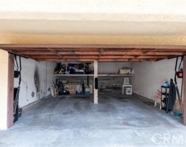 2312 Vanderbilt Lane - Photo Thumbnail 9