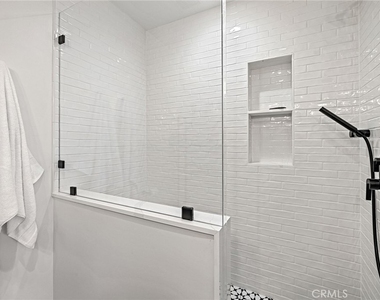 15 15th Street - Photo Thumbnail 16
