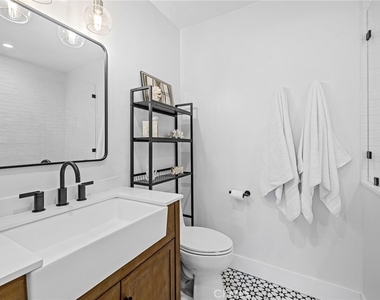 15 15th Street - Photo Thumbnail 15