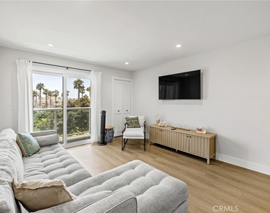 15 15th Street - Photo Thumbnail 8