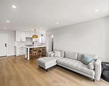 15 15th Street - Photo Thumbnail 12