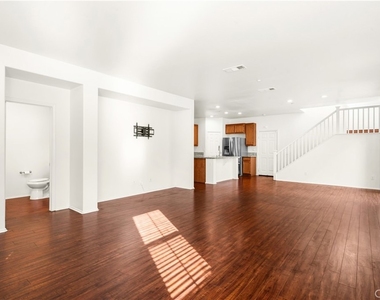 1785 Catania Dr - Photo Thumbnail 10