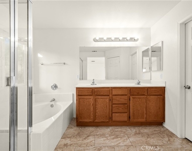 1785 Catania Dr - Photo Thumbnail 24