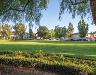1785 Catania Dr - Photo Thumbnail 4