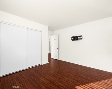 1785 Catania Dr - Photo Thumbnail 18