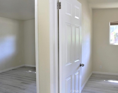 1521 Michigan - Photo Thumbnail 12