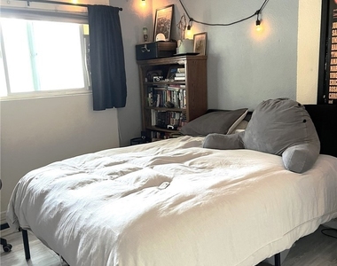 1521 Michigan - Photo Thumbnail 10
