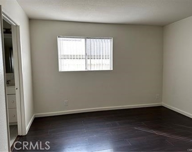 6631 Kingman Avenue - Photo Thumbnail 5