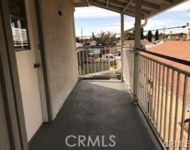 6631 Kingman Avenue - Photo Thumbnail 8