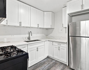 2027 E Avenue - Photo Thumbnail 5
