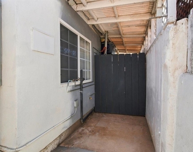 2027 E Avenue - Photo Thumbnail 14