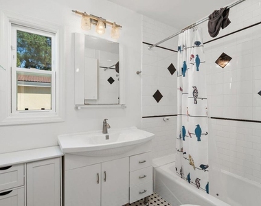 787 Elmira Street - Photo Thumbnail 10