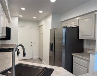 44 Mission Court - Photo Thumbnail 5