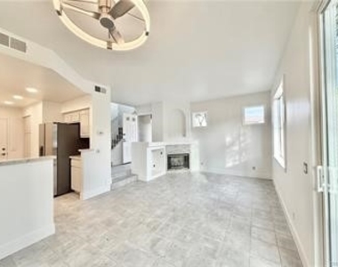 44 Mission Court - Photo Thumbnail 2