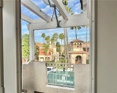 44 Mission Court - Photo Thumbnail 11