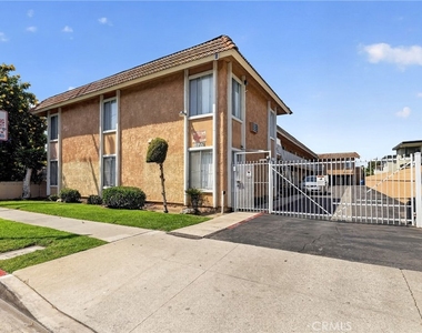 16205 Cornuta Ave - Photo Thumbnail 14