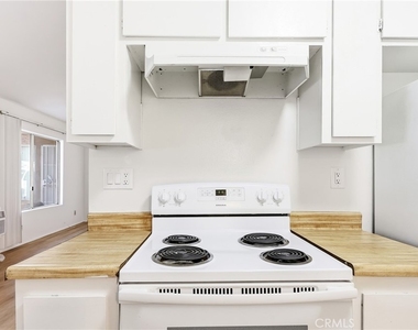 16205 Cornuta Ave - Photo Thumbnail 6