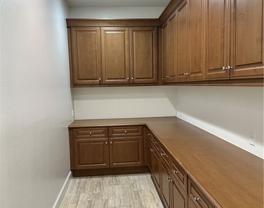 75 Cortland - Photo Thumbnail 9