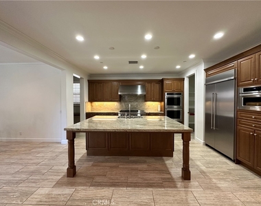 75 Cortland - Photo Thumbnail 1