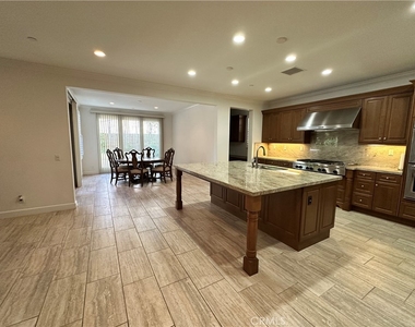 75 Cortland - Photo Thumbnail 4