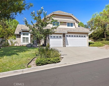 19 Cambridge Court - Photo Thumbnail 1