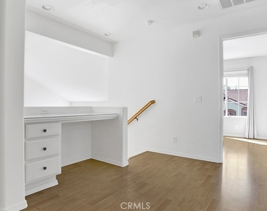 1210 Citrus - Photo Thumbnail 19