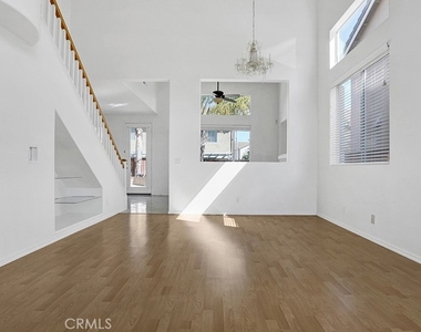 1210 Citrus - Photo Thumbnail 5