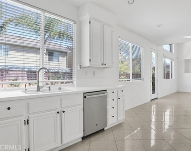1210 Citrus - Photo Thumbnail 15