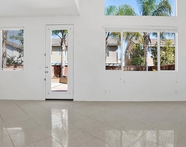 1210 Citrus - Photo Thumbnail 9