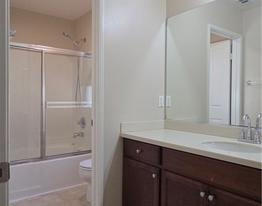 425 Merced Court - Photo Thumbnail 32