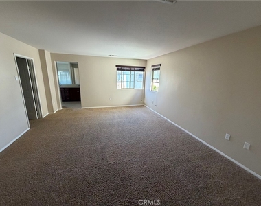 425 Merced Court - Photo Thumbnail 16
