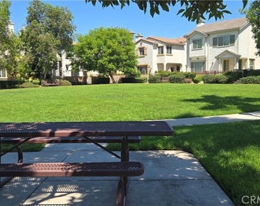 425 Merced Court - Photo Thumbnail 42
