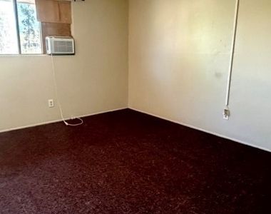 1245 W 10 - Photo Thumbnail 6