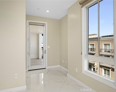 519 Caruso - Photo Thumbnail 11