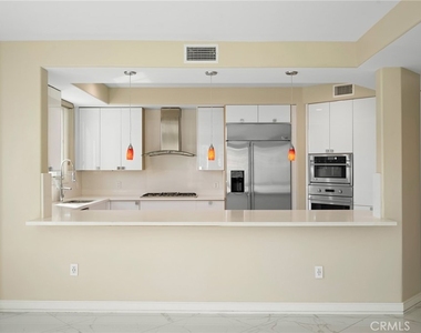 519 Caruso - Photo Thumbnail 12