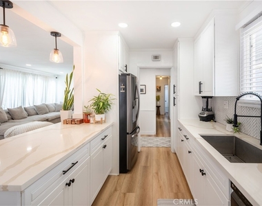 13120 Purche Avenue - Photo Thumbnail 4