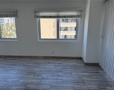 525 E Seaside - Photo Thumbnail 8