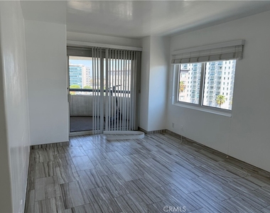 525 E Seaside - Photo Thumbnail 7