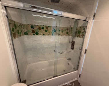 525 E Seaside - Photo Thumbnail 11