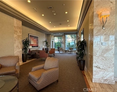 525 E Seaside - Photo Thumbnail 27