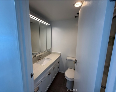 525 E Seaside - Photo Thumbnail 14