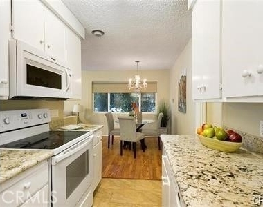 1421 Midvale Avenue - Photo Thumbnail 3