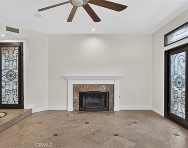 207 18th Street - Photo Thumbnail 8