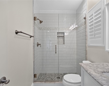 207 18th Street - Photo Thumbnail 36