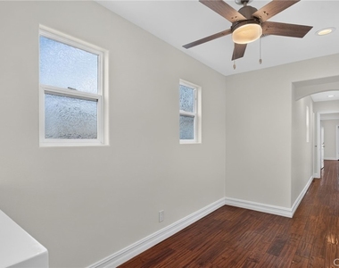 207 18th Street - Photo Thumbnail 25