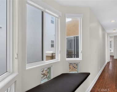 207 18th Street - Photo Thumbnail 29
