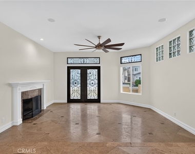 207 18th Street - Photo Thumbnail 7
